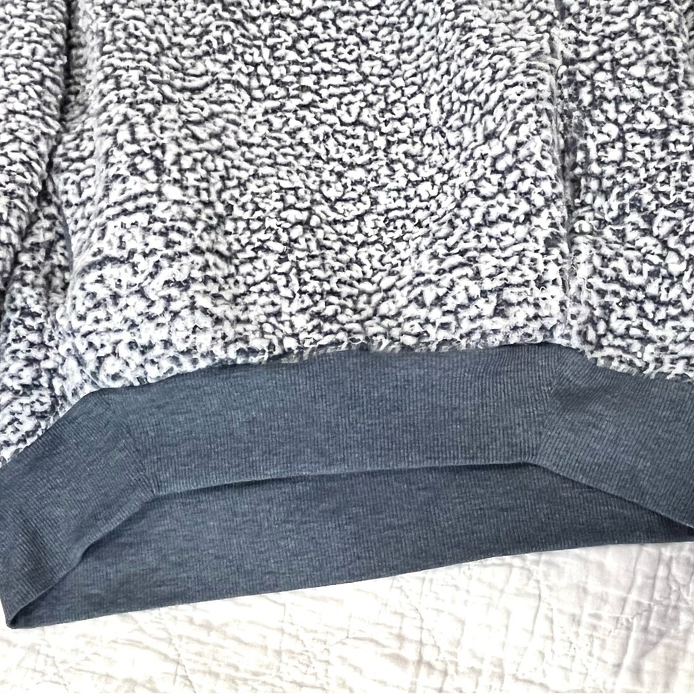 Express One Eleven Faux Fur 1/2 Zip Sherpa Fleece Size XS, Previously Loved - Picture 8 of 9